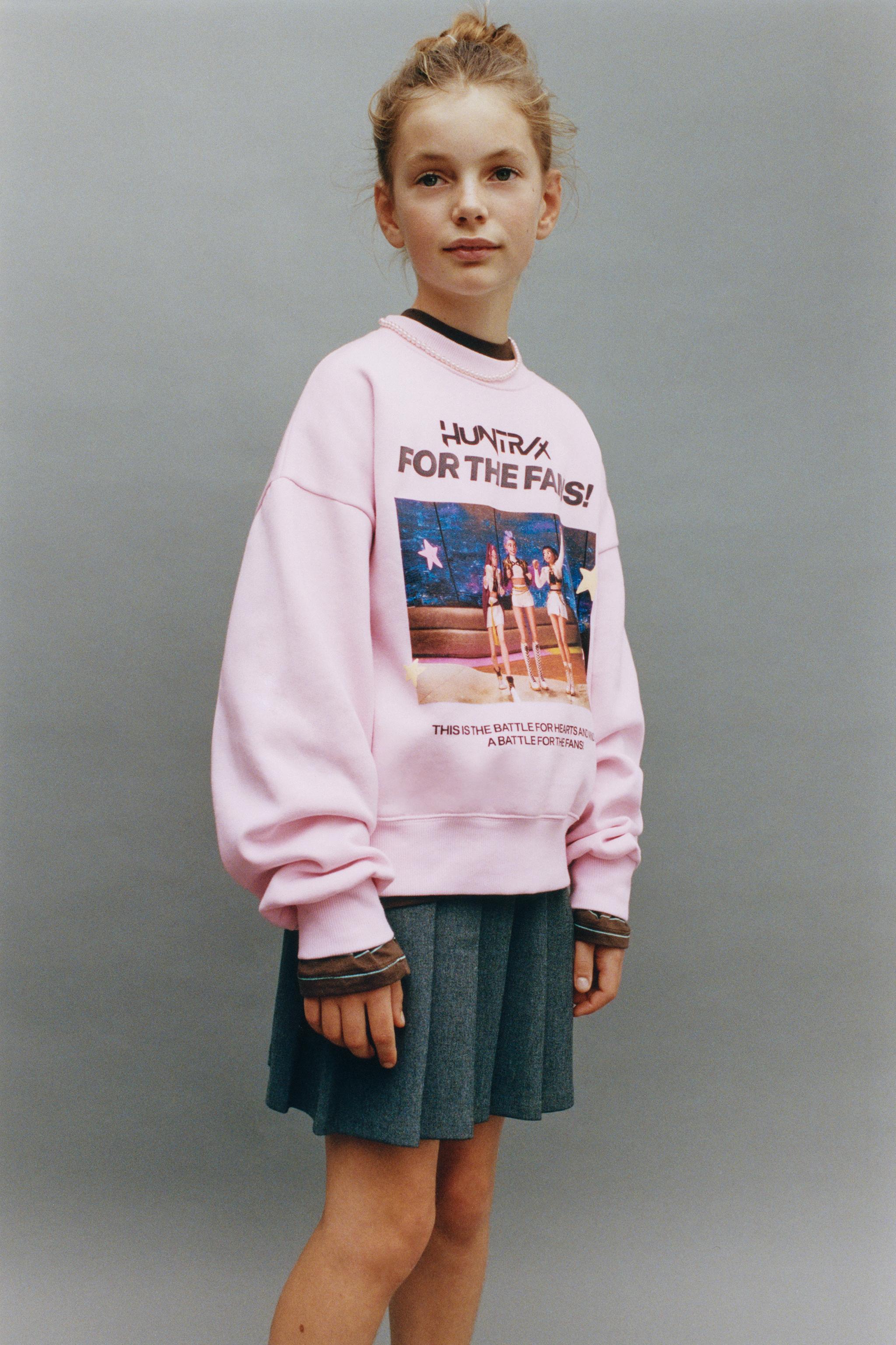 KPOP DEMON HUNTERS™ NETFLIX © PRINT SWEATSHIRT